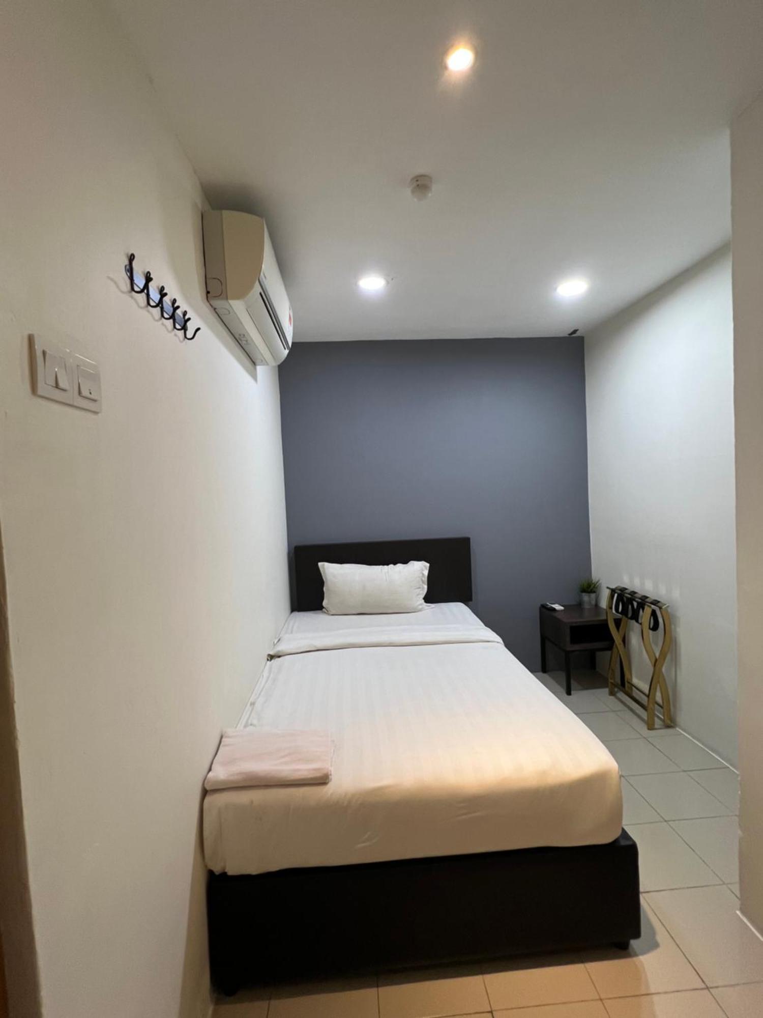 Miju Hotel Kota Damasara Near Strand Mall Petaling Jaya Exterior foto